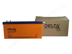 Коробка и аккумулятор Delta DTM 12200 L рядом
